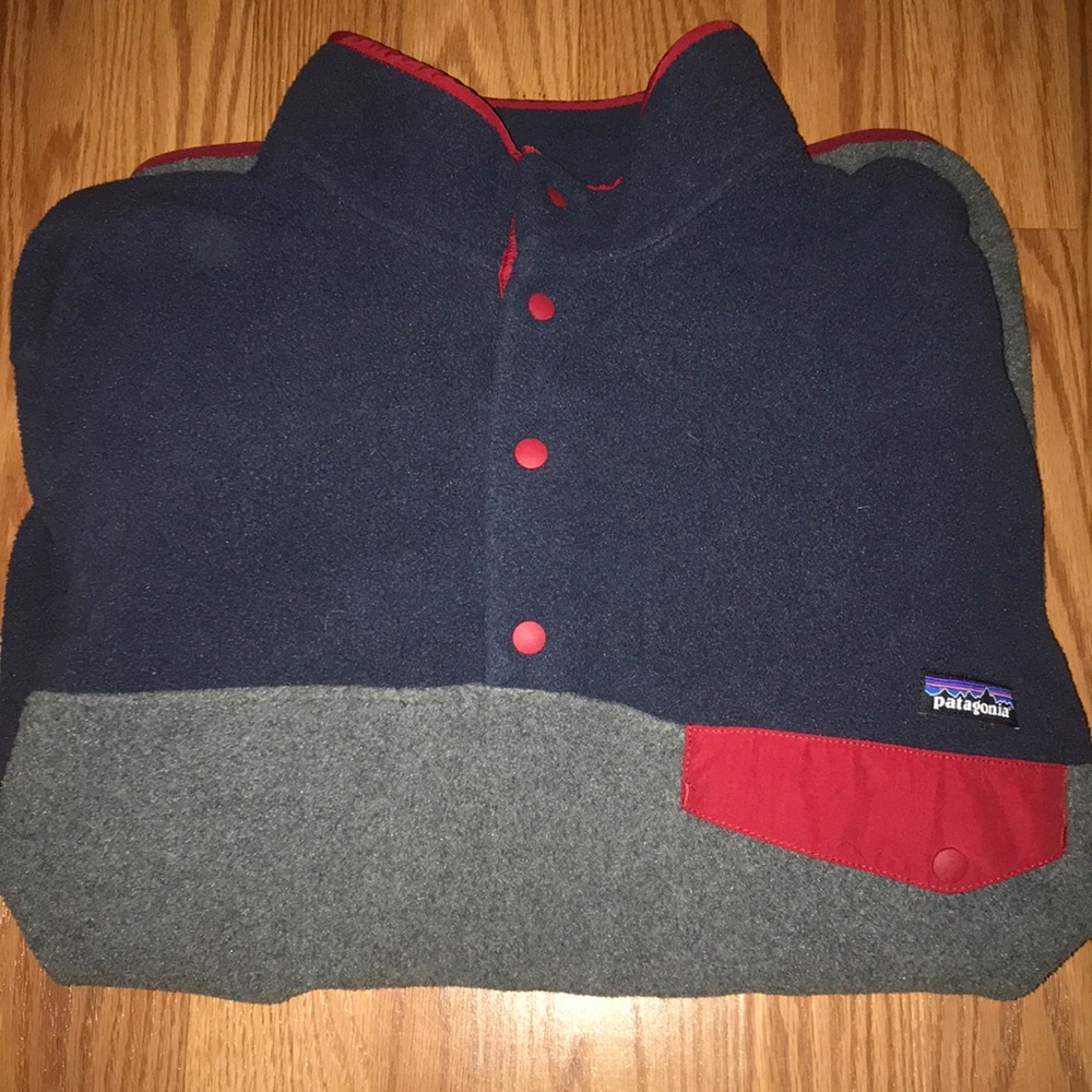 Patagonia quarter button pullover.